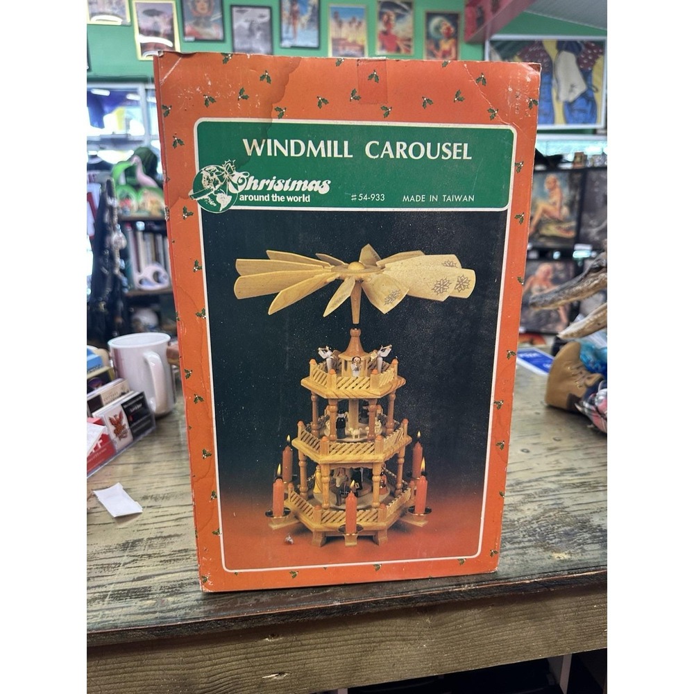 VTG NOS House Of Lloyd Christmas Around the World Pyramid Windmill Carousel 17"